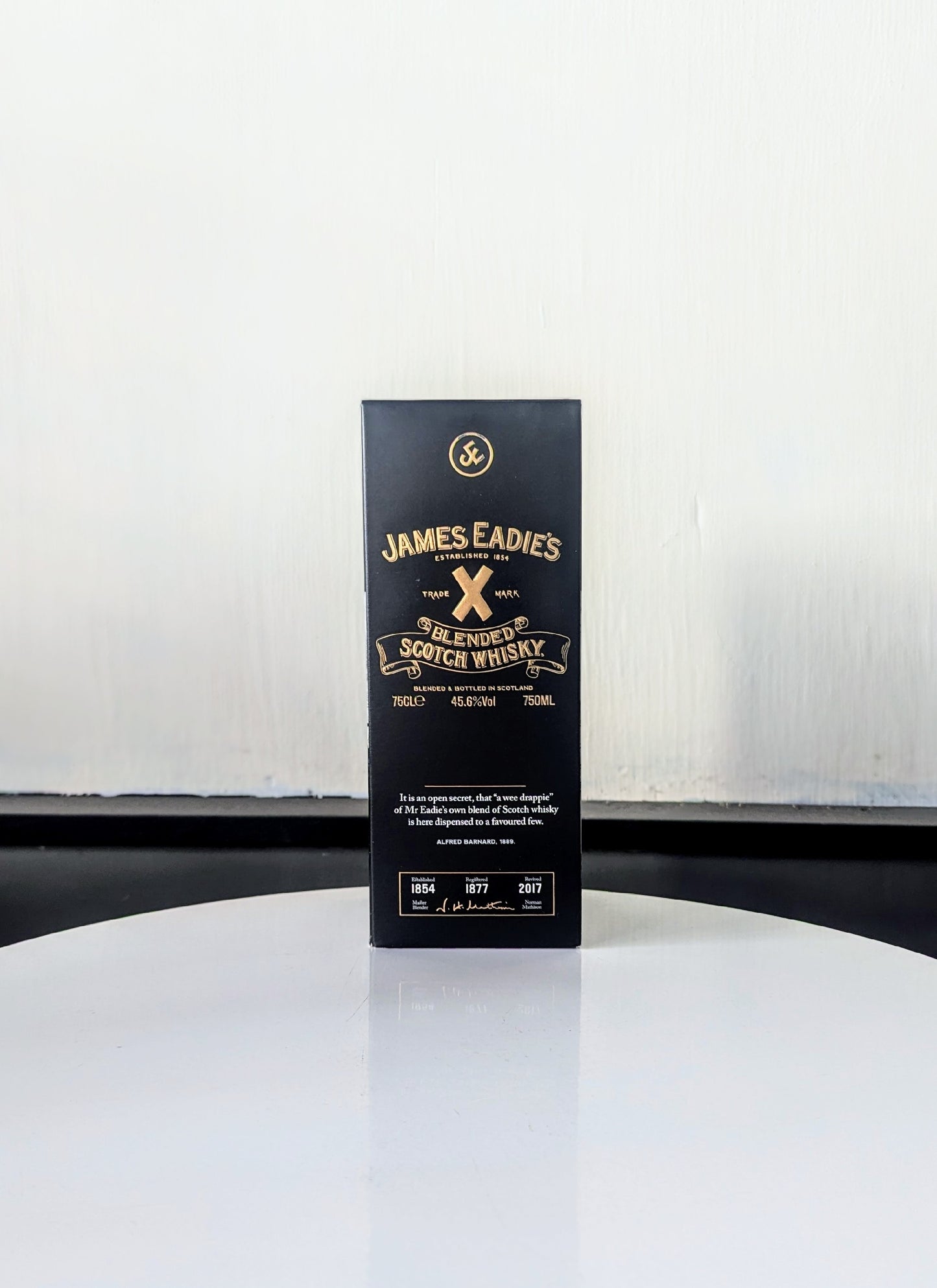James Eadie Trademark X Blended Scotch